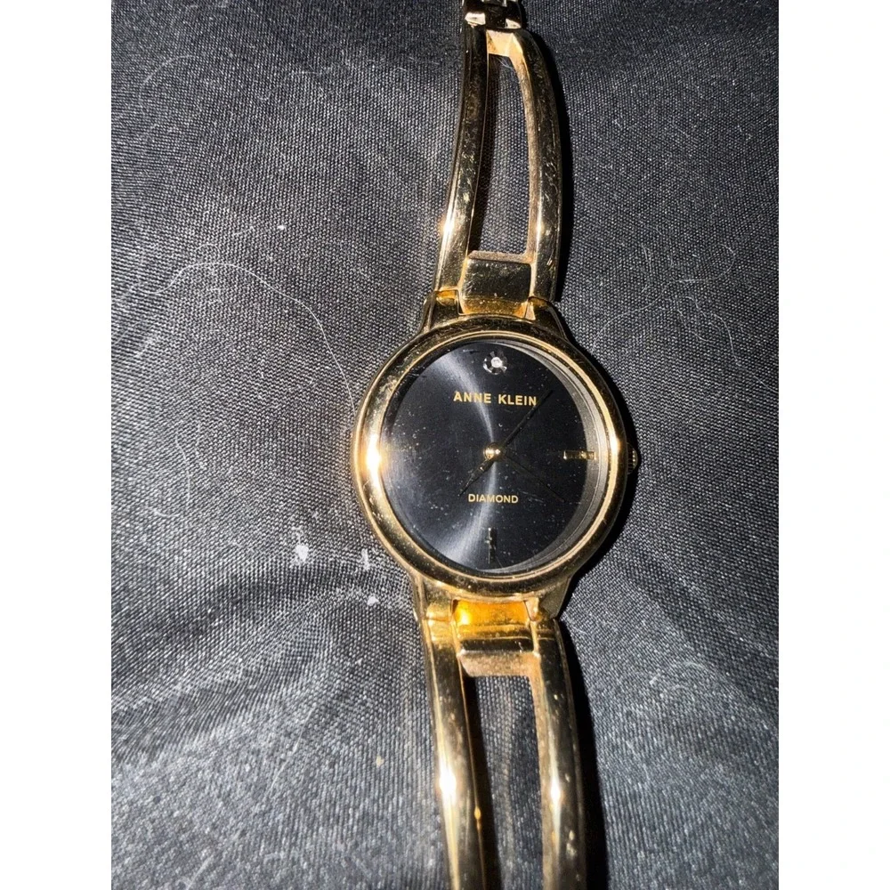 Anne Klein anne klein